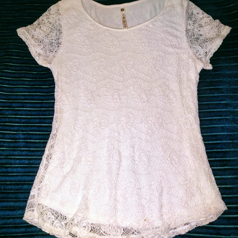 Elegant White Lace Top